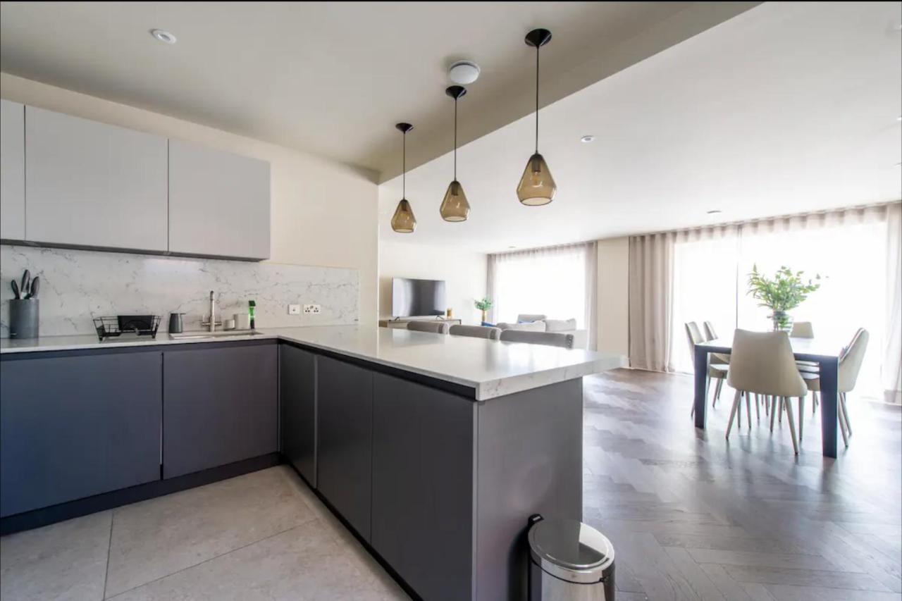 Апартаменты 2Bd, 2Ba Urban Oasis Chcl F4 Чигуэлл Экстерьер фото