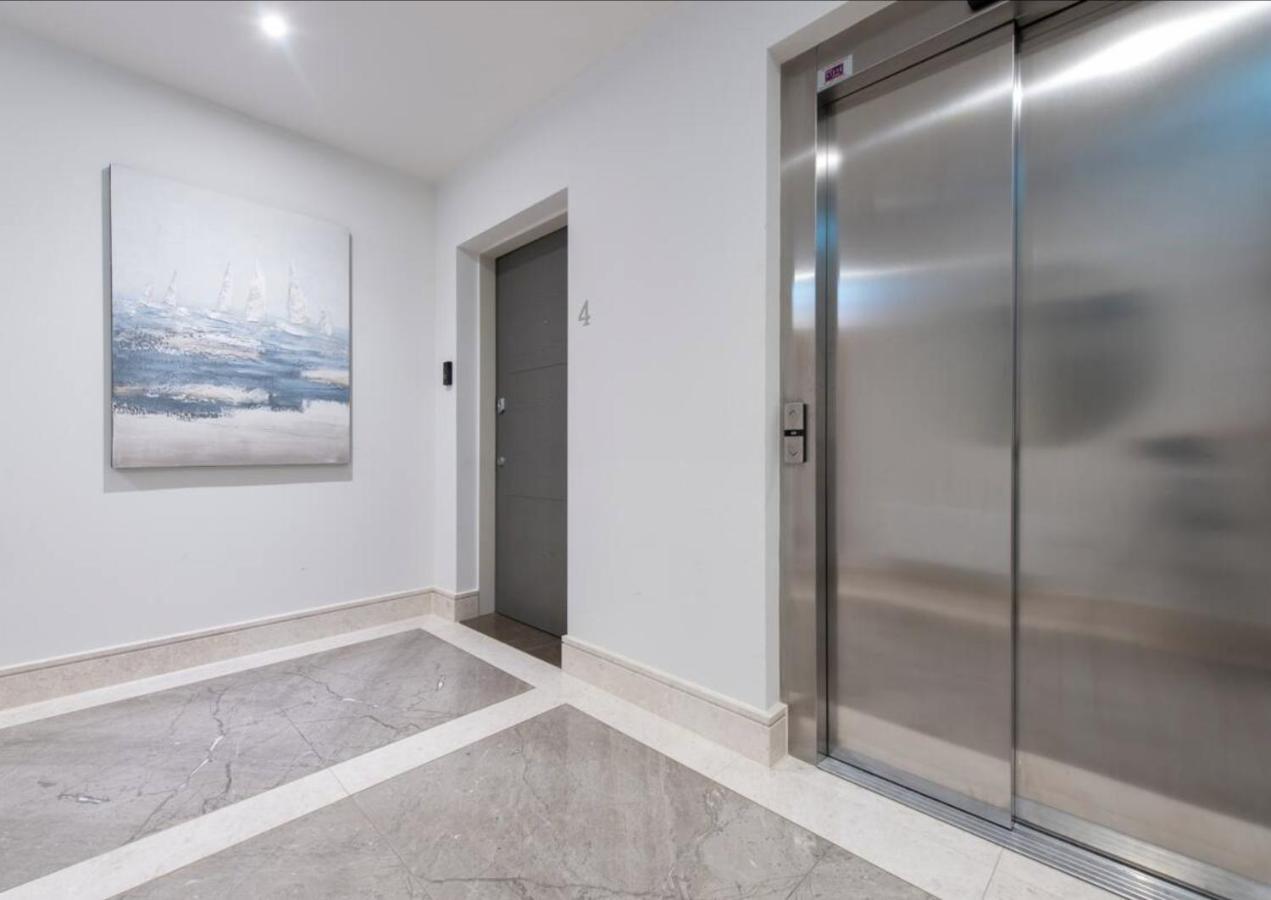 Апартаменты 2Bd, 2Ba Urban Oasis Chcl F4 Чигуэлл Экстерьер фото
